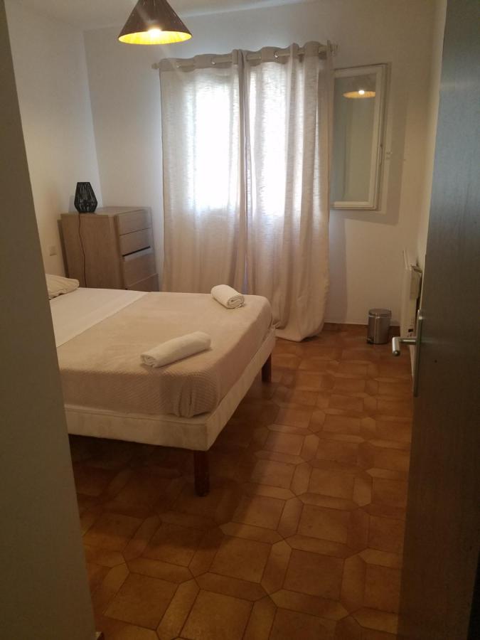 Chambres D Hotes A 20 Pas De La Plage Люссиана Экстерьер фото